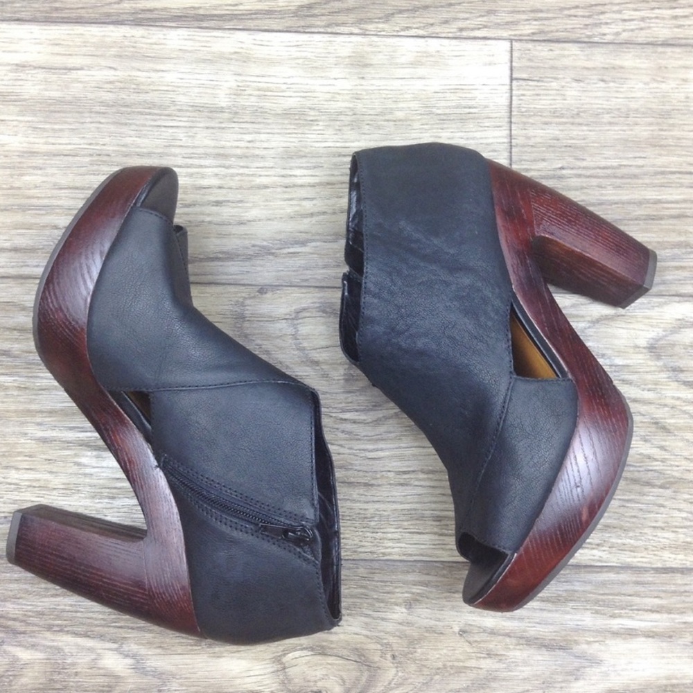 Lucky Brand Cerah Heels